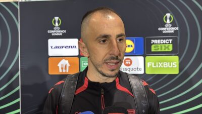 - Samsunspor takım kaptanı Zeki Yavru:
- "Rövanş maçına da en