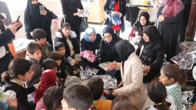 - AK Parti Siirt İl Kadın Kolları Başkanı Betül Tuğba