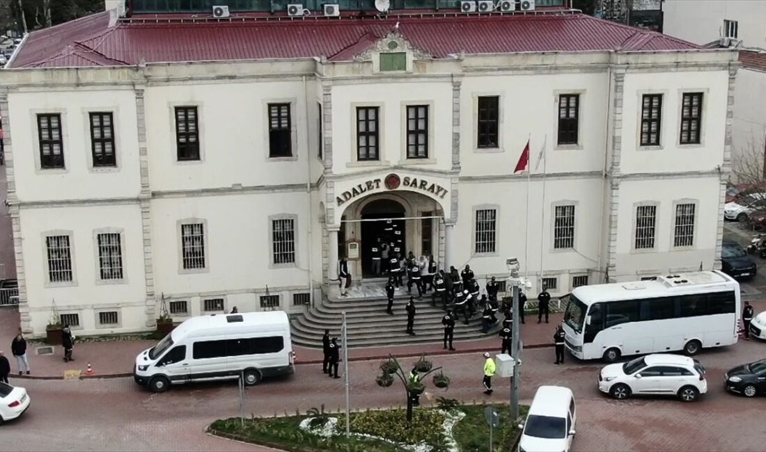 SİNOP (AA) – Sinop'ta düzenlenen uyuşturucu operasyonunda gözaltına alınan 11