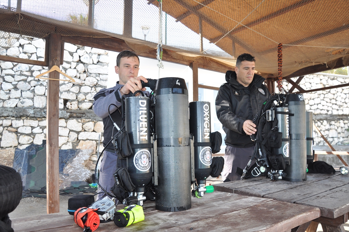 - Çanakkale Deniz Polisi Eğitim Merkezi Müdürlüğü ekipleri, Mersin'in Silifke
