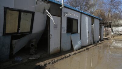 - Ayunlbeyda Hastanesi Müdürü Doktor Bedreddin Bahro:
- "Tamamen kamplarla çevrili