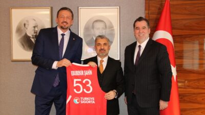 - Görüşmede gençlerin spora erişimini artıracak yapılar, sürdürülebilir modeller ve