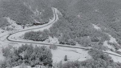 TEKİRDAĞ (AA) – Tekirdağ'da, Ganos Dağı eteklerindeki ormanların karla kaplanmasıyla