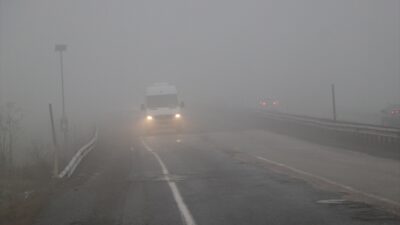 TEKİRDAĞ (AA) – Tekirdağ'da etkili olan yoğun sis, kent merkezi