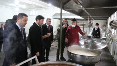 TOKAT (AA) – Tokat Belediyesi iftar çadırlarında her gün 5