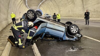 TRABZON (AA) – Trabzon'un Ortahisar ilçesindeki tünelde devrildikten sonra yanan