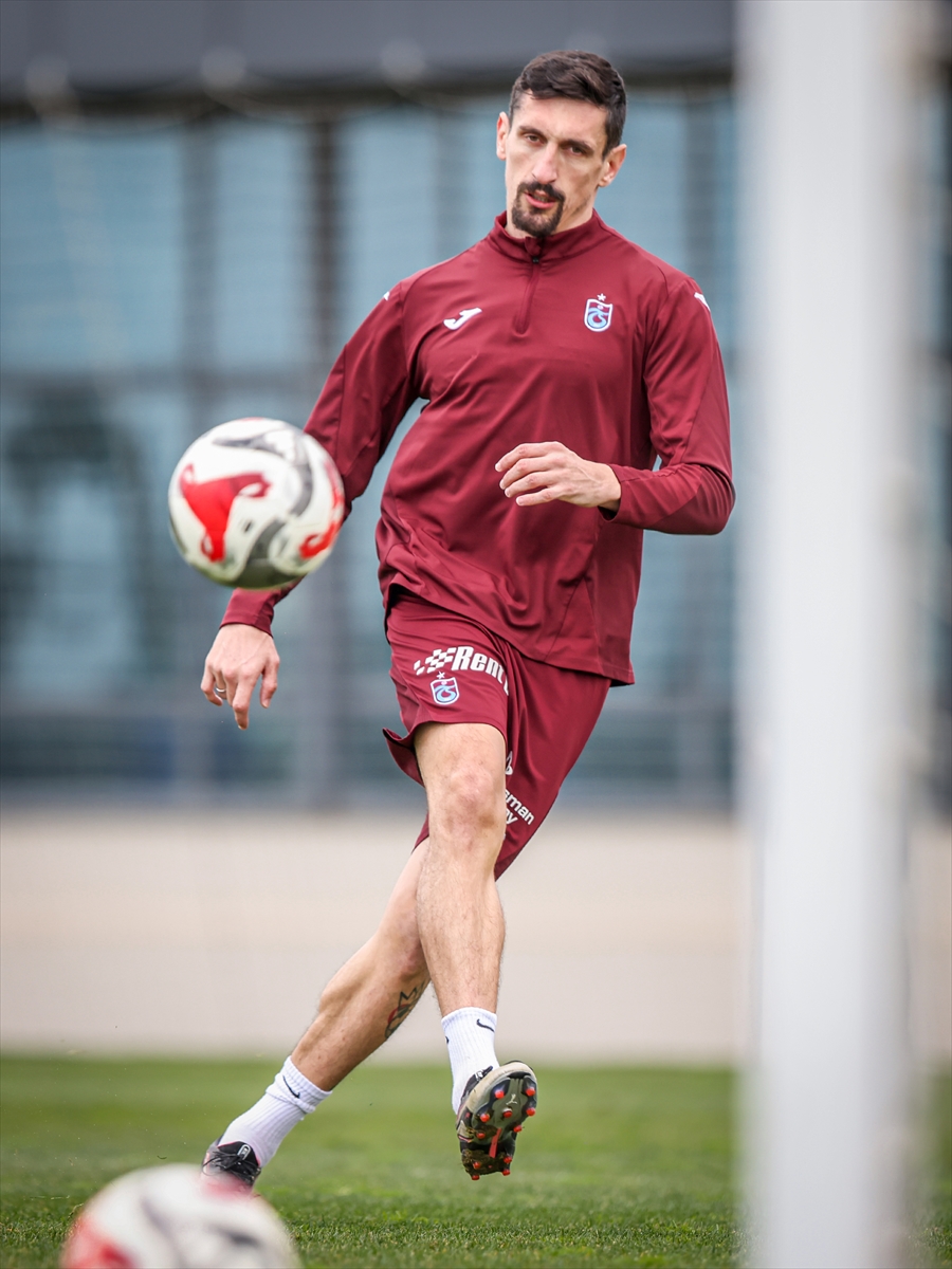 - Samsunspor maçında yaşadığı sakatlık nedeniyle 2 gün dinlendirilen golcü