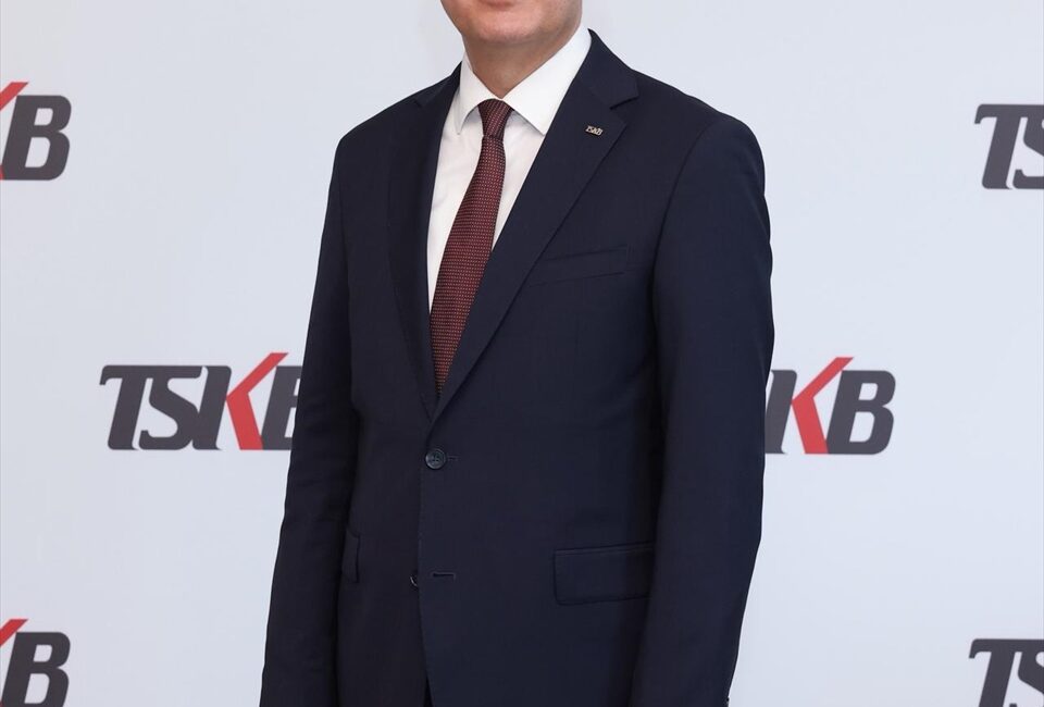 - Türkiye Sınai Kalkınma Bankası Genel Müdürü Ozan Uyar:
- "TSKB,
