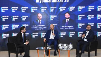 - "Siyasetçiler siyaseti için koşturacaklar biz de sivil toplumda sivil