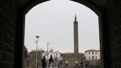 - Tarihi yapıları ve inanç turizmindeki değerleriyle son yılların cazibe