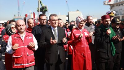 - Türk Kızılay Genel Başkanı Fatma Meriç Yılmaz:
- "Dünyanın dört