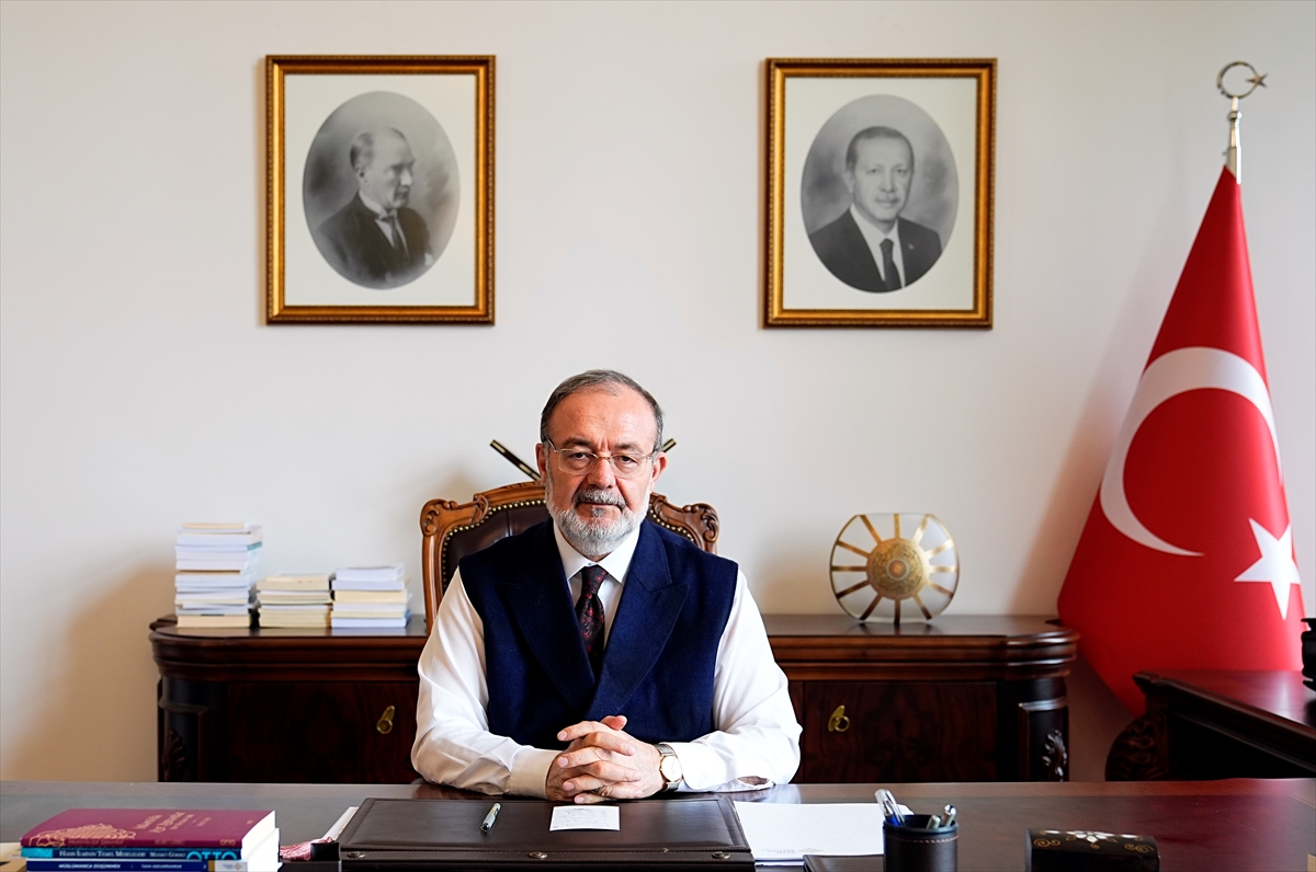 - "Bir annenin kendi yavrularına en son toprağın içinden unu