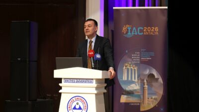 - "Uzay çalışmalarının dışında kalmamız mümkün değil. Uzay çalışmalarının dışında