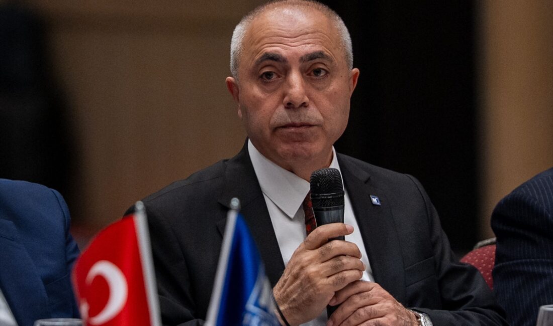 - TÜRMOB Genel Başkanı İrfan Hüseyin Yıldız:
- "Deprem bölgesinde fiziki