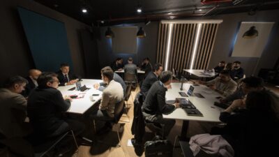 - Girişimcilerin sunum yaptığı programda, en iyi sunum ödülünü kazanan