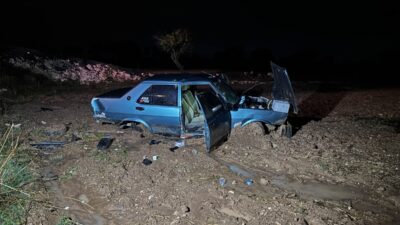 UŞAK (AA) – Uşak'ın Ulubey ilçesinde iki otomobilin çarpıştığı kazada