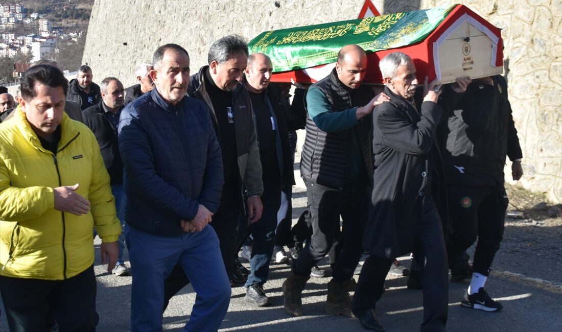 ARTVİN (AA) – A Milli Kadın Futbol Takımı'nın eski futbolcularından