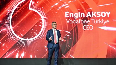 - Vodafone Türkiye CEO'su Engin Aksoy:
- "Türkiye'de 50 milyar liralık