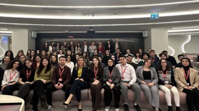 - Vodafone Türkiye İcra Kurulu Başkan Yardımcısı Nazlı Tlabar Güler:
-