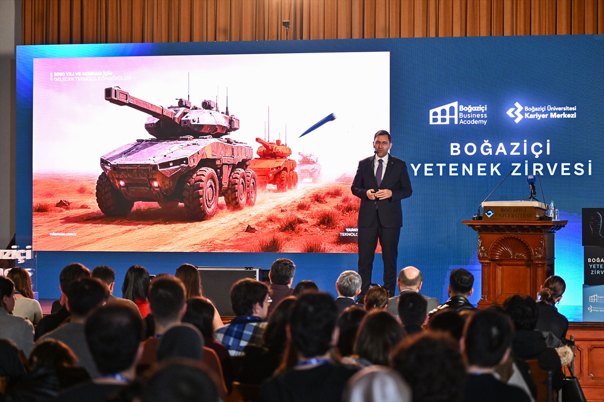 - ROKETSAN Genel Müdürü Murat İkinci:
- "Yapay zeka, füzelerimizin daha