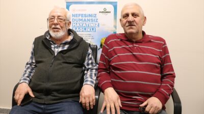 - Rize'de yaşayan iki arkadaş, uzun yıllar kullandıkları sigarayı birlikte