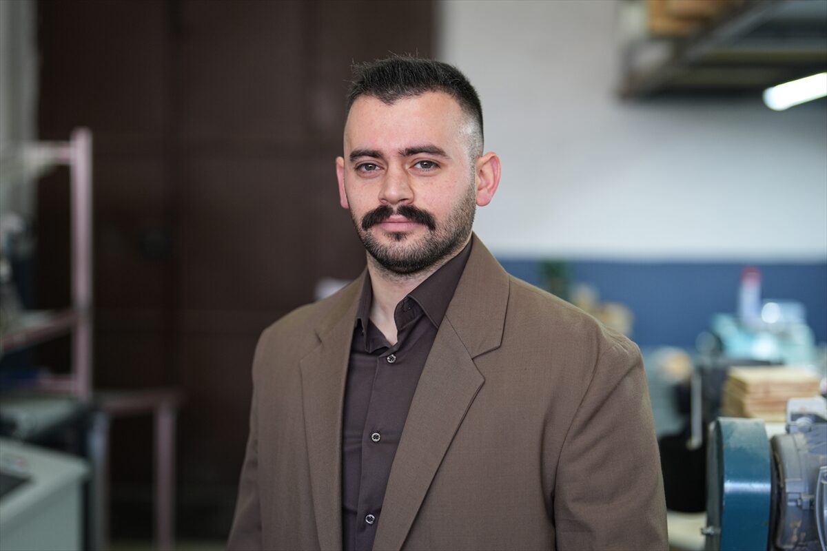 - Türk girişimci İsmail Balaban:
- "Türkler için okçuluk çok önemlidir