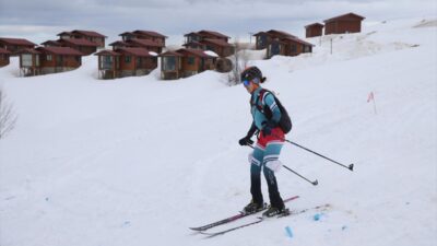 RİZE (AA) – Rize'nin Güneysu ilçesinde düzenlenen Yeşilay Zirve Kupası