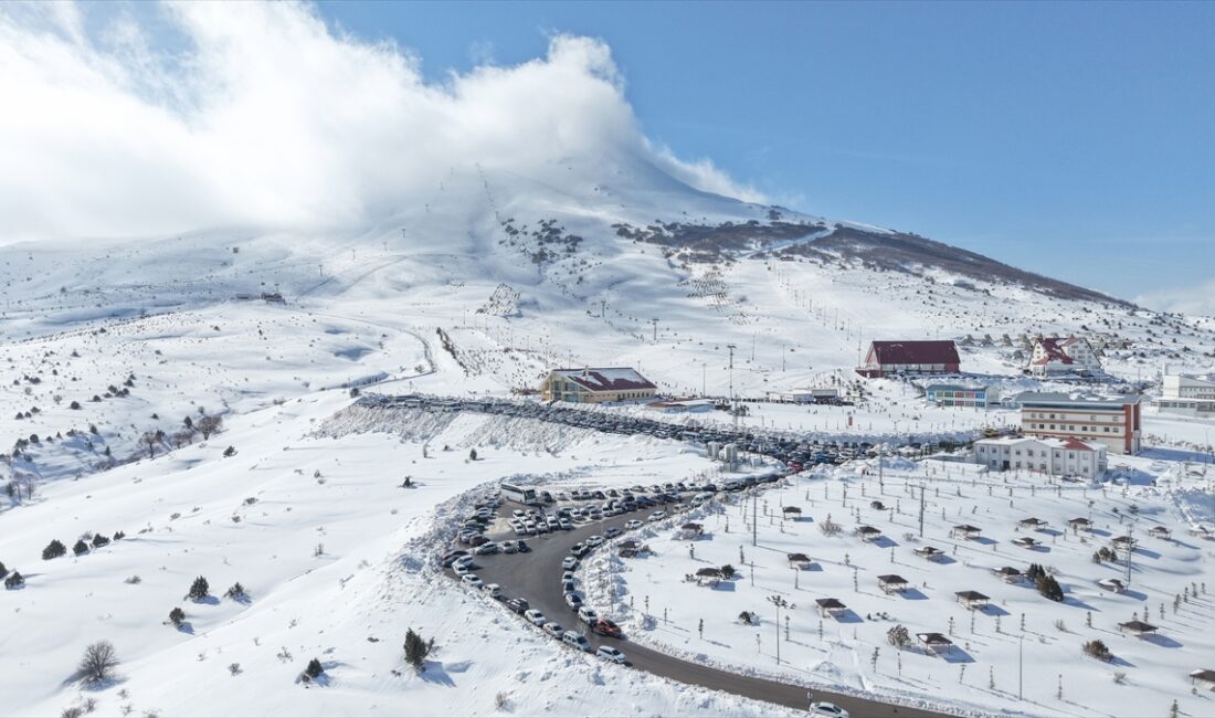 SİVAS (AA) – Sivas'ta Yıldız Dağı Kış Sporları ve Turizm