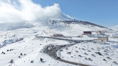 SİVAS (AA) – Sivas'ta Yıldız Dağı Kış Sporları ve Turizm