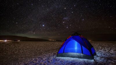 ARDAHAN (AA) – Ardahanlı doğaseverler, soğukların etkisiyle yüzeyi buzla kaplanan