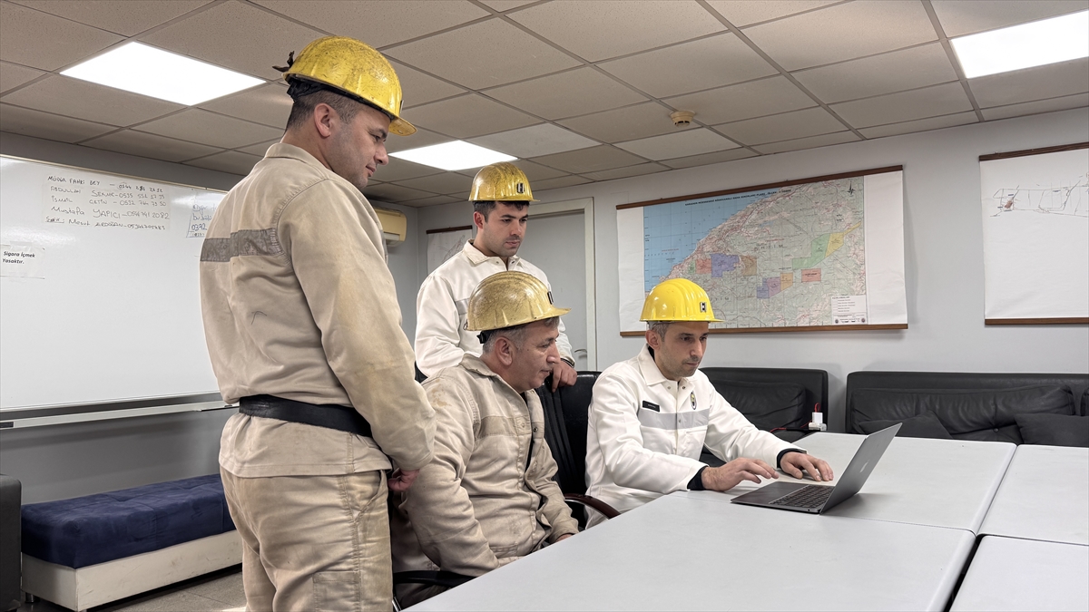 ZONGULDAK (AA) – Zonguldak'ta maden işçileri, Anadolu Ajansının (AA) gözünden